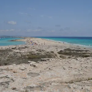 Viviendas Turisticas S'estanyol La Savina (Formentera)